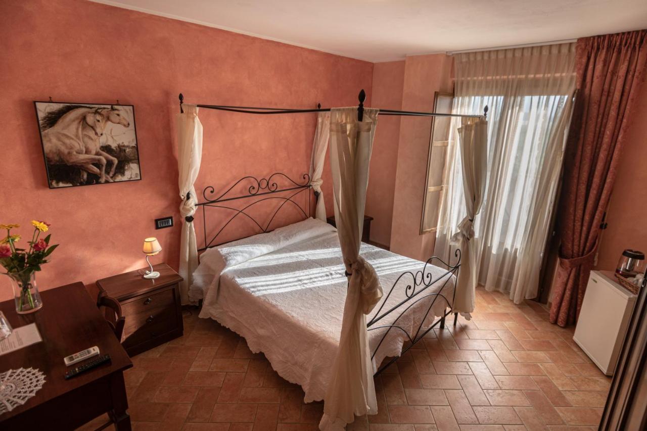 B&B Villa Barbarossa Petrignano Εξωτερικό φωτογραφία