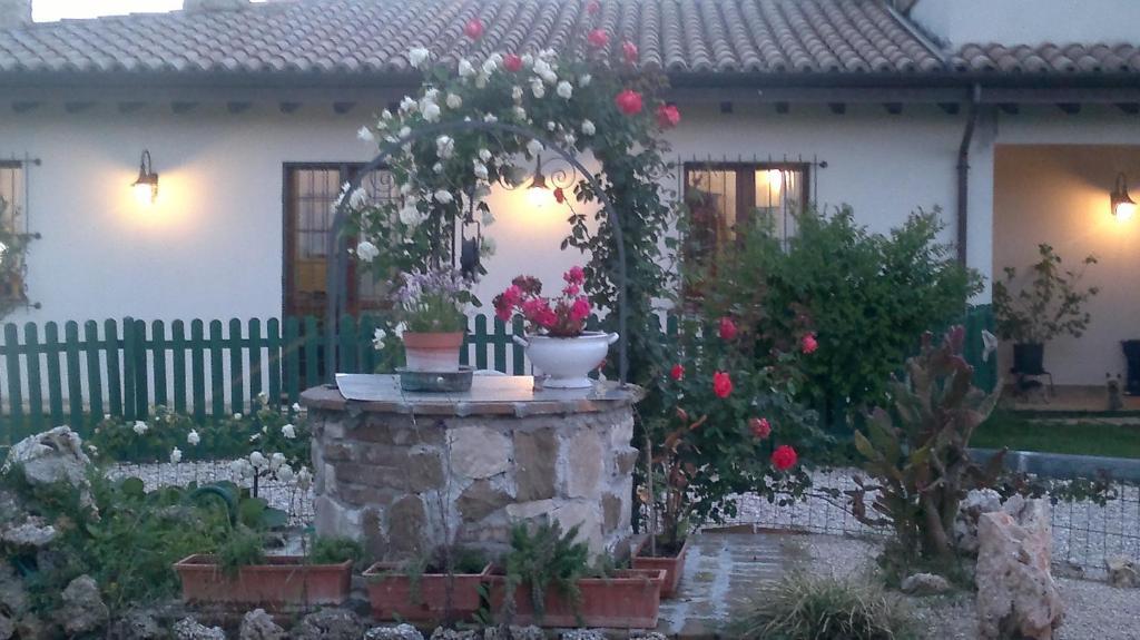 B&B Villa Barbarossa Petrignano Εξωτερικό φωτογραφία
